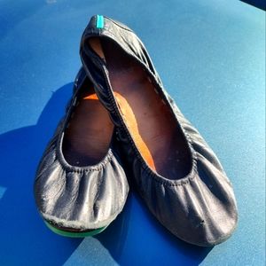 TIEKS Black Matte Shoes size 9 Need TLC WORN LOVED